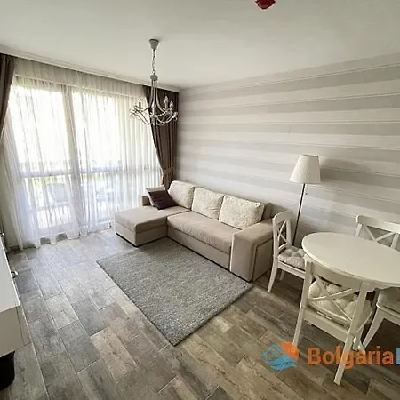 Cascadas * ساني بيتش